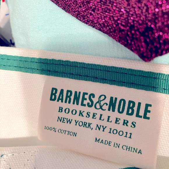 Barnes & Noble Retired Tote Bag NWT holiday sparkle cardinal - Picture 3 of 11